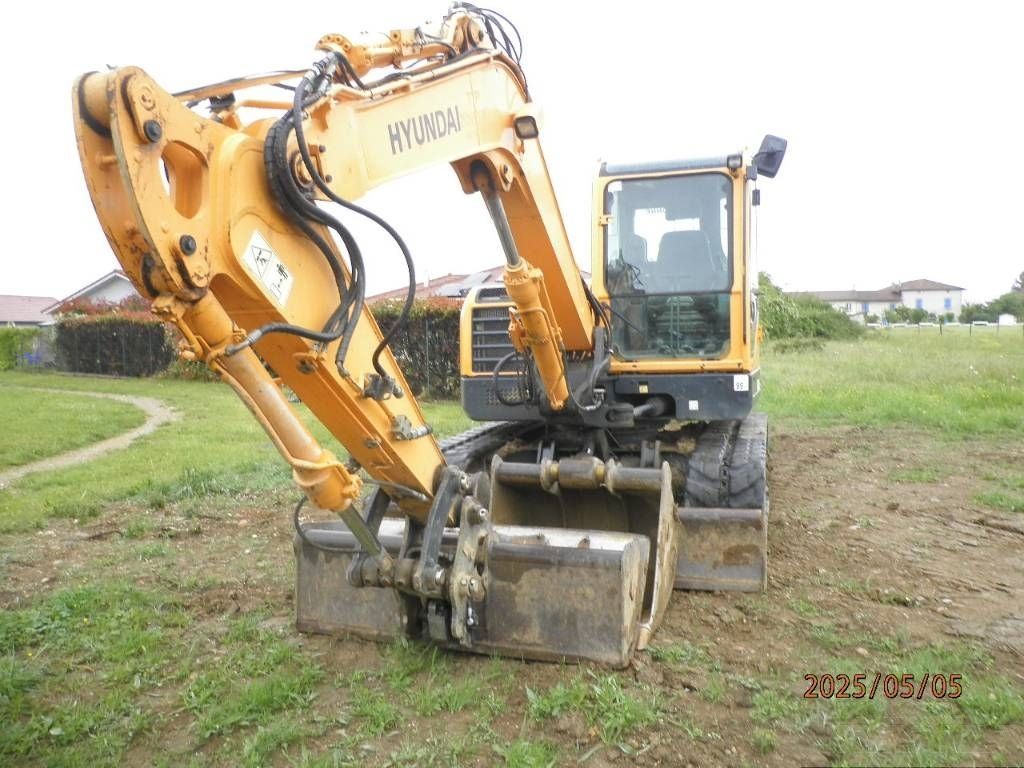 E-FARM: HYUNDAI r 80 cr-9a - Minigraver - id SLCE2PC - 41.000 € - Produktionsår: 2015 - Frankrig