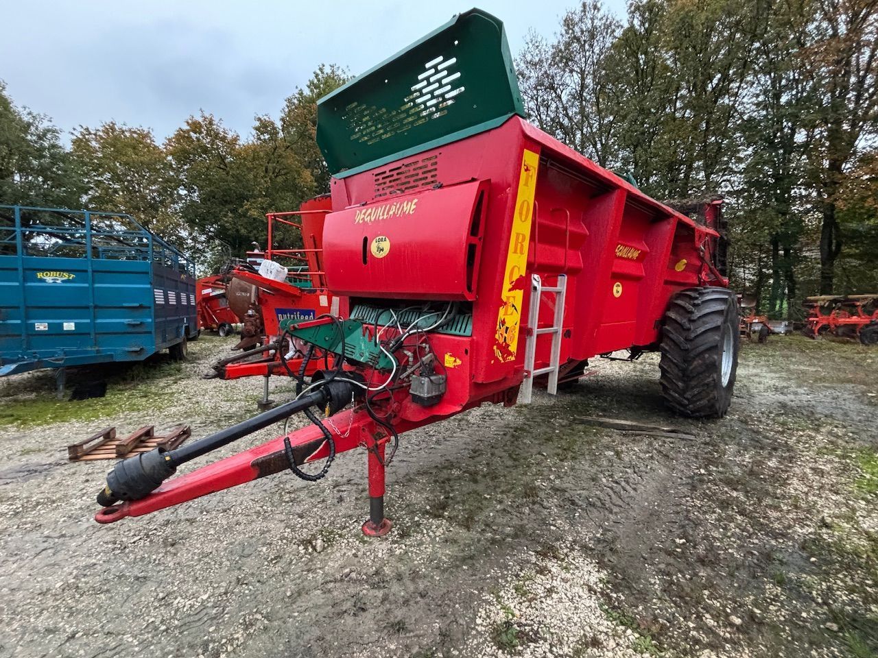 E-FARM: Deguillaume force 16d - Épandeur de fumier et de compost - id IGUCBDR - 22 000 € - Année: 2016 - France