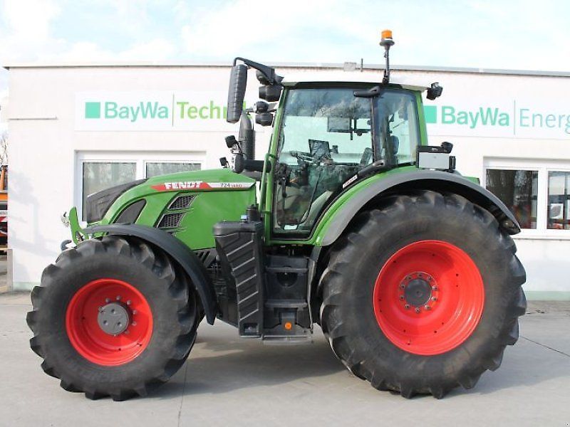 E-FARM: Fendt 724 Vario ProfiPlus - Trattore - id XQYPFVG - 175.000 € - Anno di costruzione: 2023 - Ore: 1.660,Potenza del motore: 240,Germania