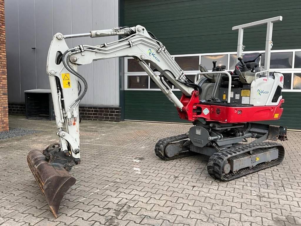 Takeuchi tb 225 Mini-pelle 24 500 €