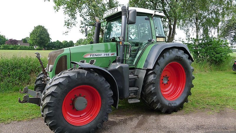 Fendt 714 Vario Traktor 41 596 €