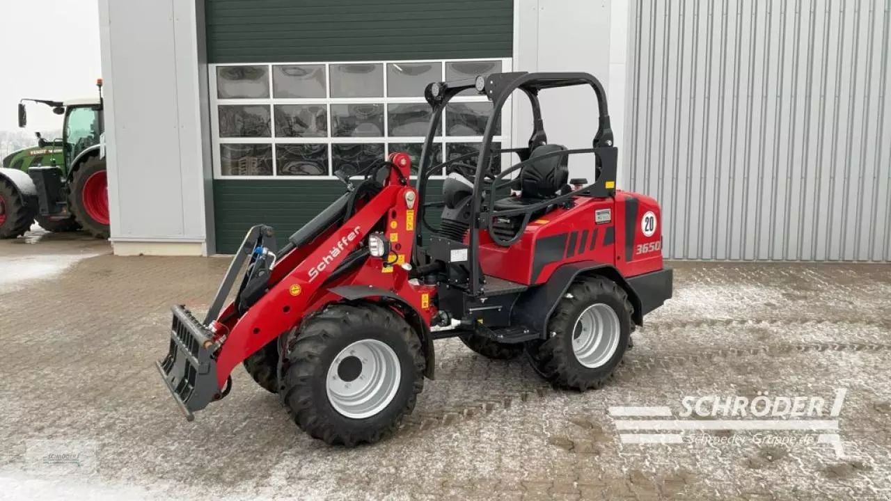 E-FARM: Schäffer 3650 - šarnyrinis krautuvas - id 6ZQPMBD - 43 000 € - Gamybos metai: 2023 - Variklio darbo valandos: 163,Variklio galia (AG): 50,Vokietija