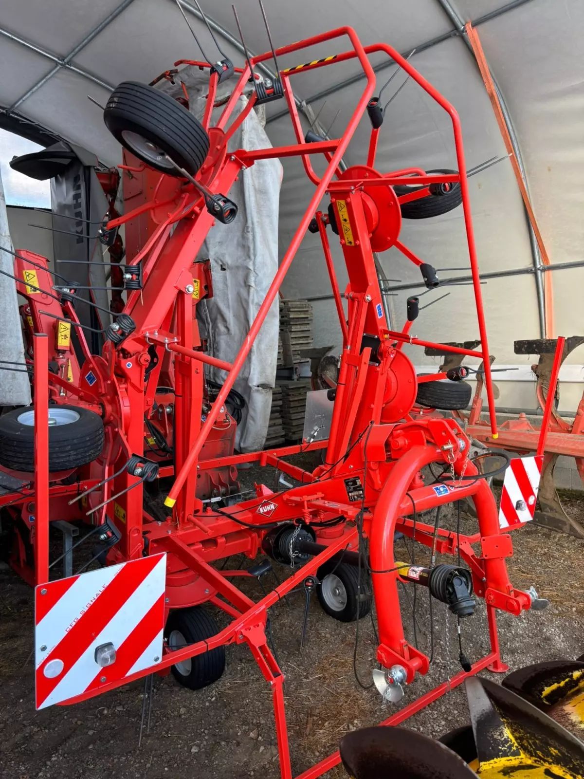 Kuhn GF 6502 Tedder €9,580