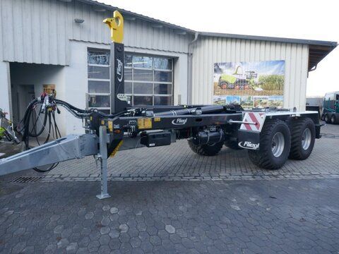 Fliegl HKL 22 Pótkocsik 41 990 EUR