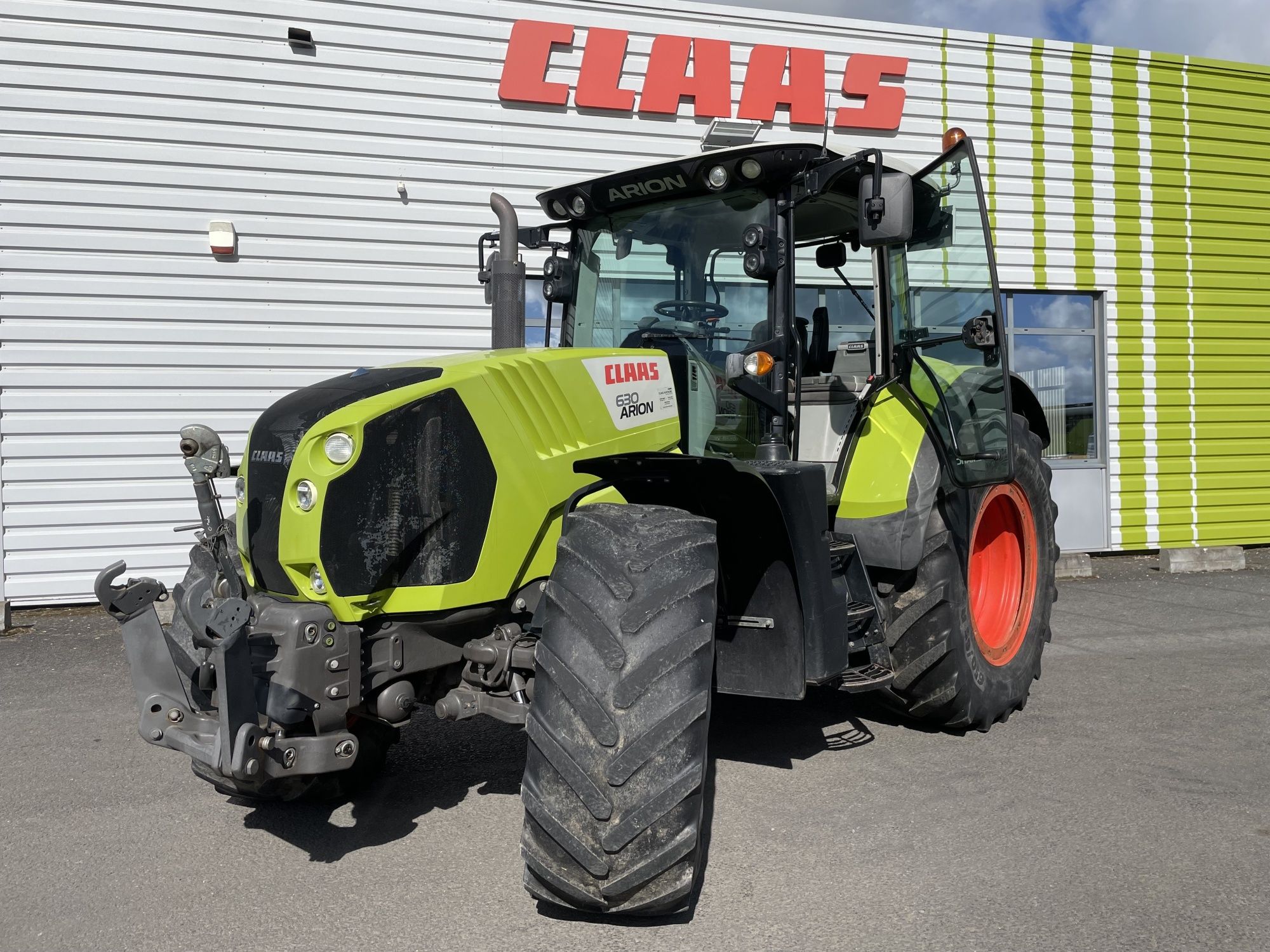 E-FARM: Claas Arion 630 CMATIC - Traktor - id D6SPTKB - 65.000 € - Baujahr: 2015 - Abgelesene Motorstunden: 3.770,Frankreich
