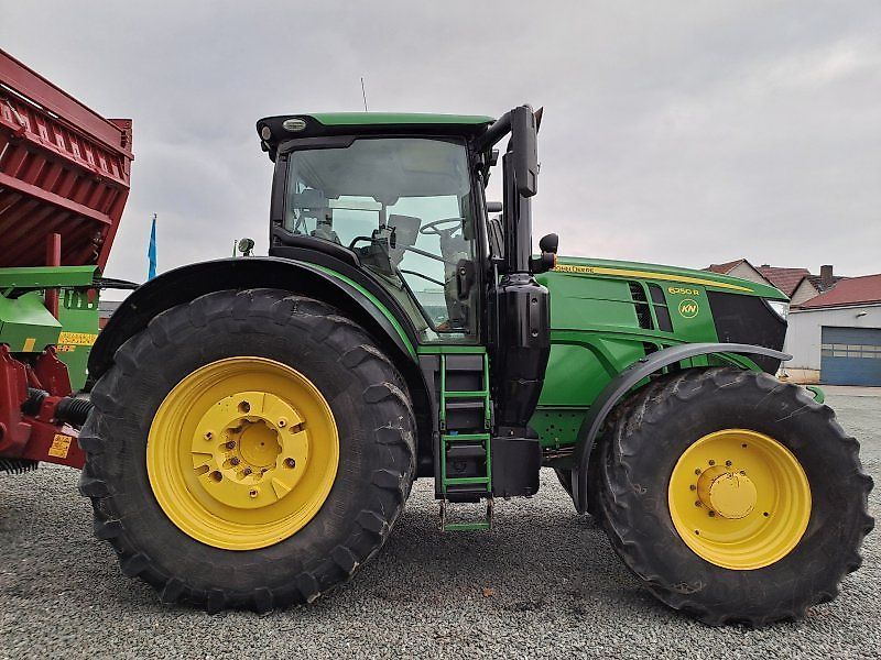 E-FARM: John Deere 6250 R - Tractor - id PEMSKWN - €89,000 - Year of construction: 2018 - Engine hours: 8,200,Engine power (HP): 250,Germany