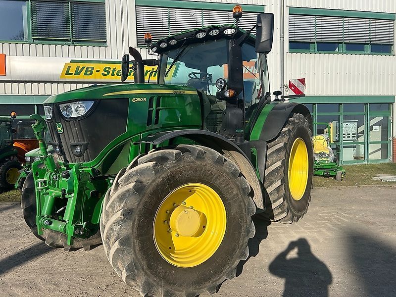 E-FARM: John Deere 6250 R - Tractor - id 5WADHBM - €150,000 - Year of construction: 2022 - Engine hours: 2,210,Engine power (HP): 239,Germany