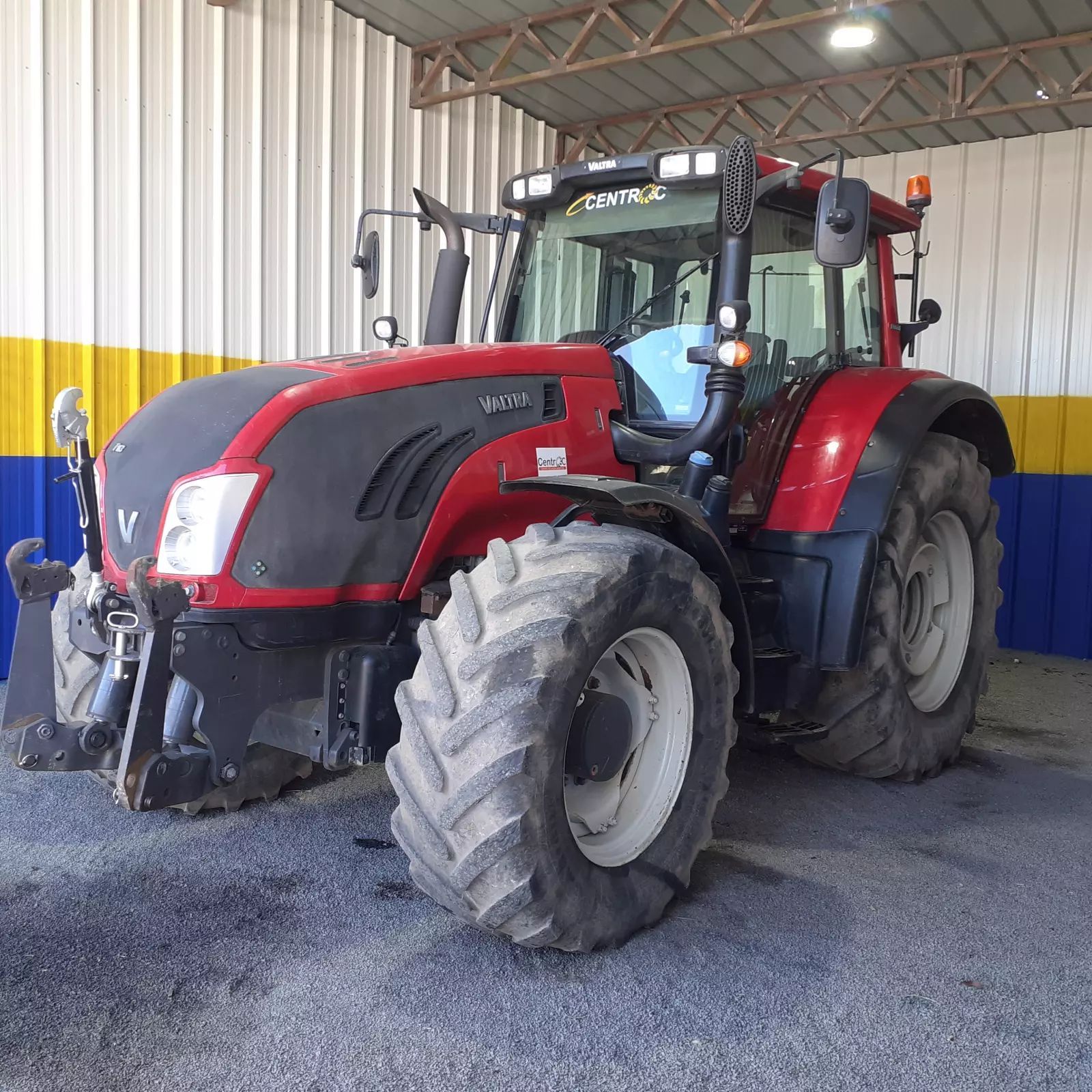 Valtra T 163 Tractor €51,900