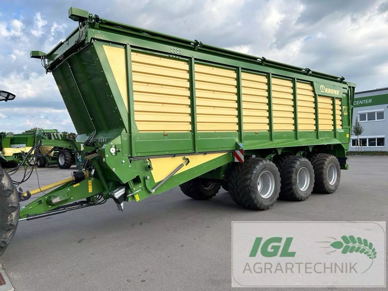 E-FARM: Krone TX 560 - Lade-/Silierwagen - id 2RYNH2R - 94.000 € - Baujahr: 2022 - Motorleistung (PS): 150,Deutschland