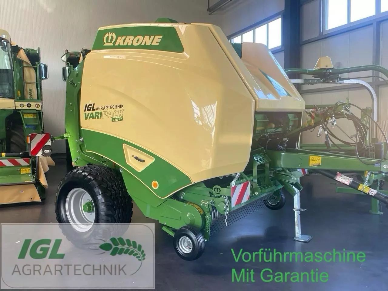 E-FARM: Krone VariPack V 165 XC - Presse à balles - id DQUVNLY - 49 900 € - Année: 2023 - Allemagne