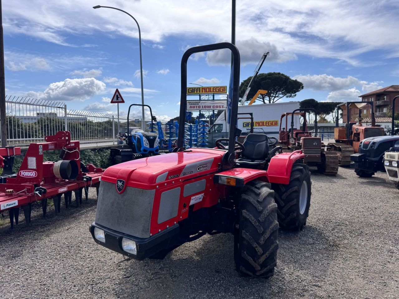 E-FARM: antonio carraro tn 5500 jona - Tractor - id ZXDRCQH - Year of construction: 2010 - Engine hours: 500,Engine power (HP): 52,Italy