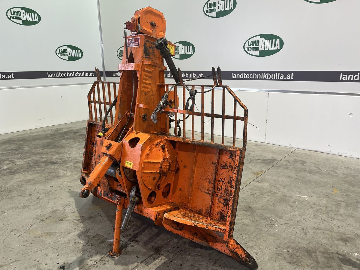 E-FARM: Tiger 8 to - Équipement forestier - id GY5G1KH - 6 106 € - Autriche