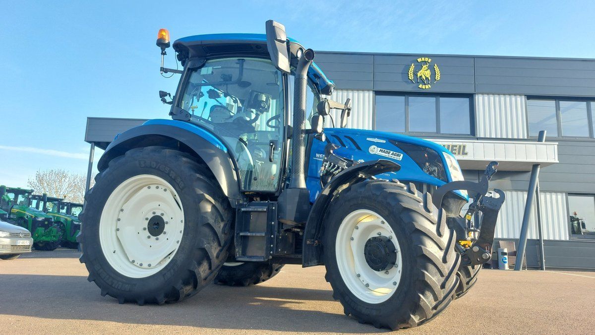 New Holland T5.140 Traktori 64 900 €