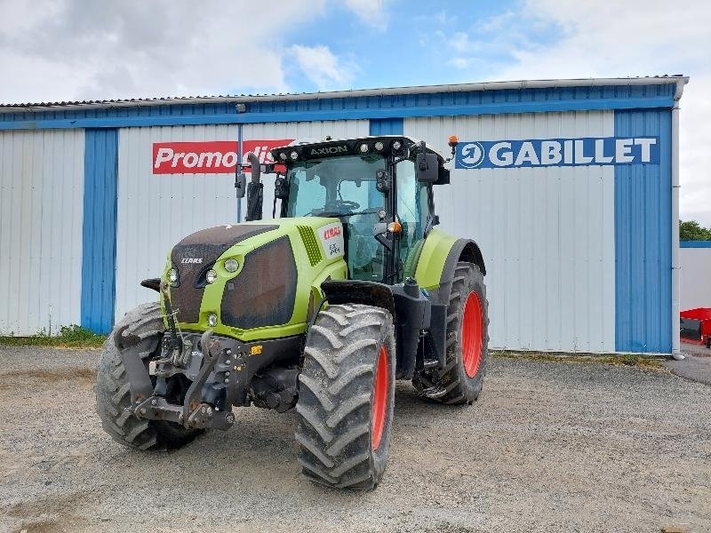 Claas Axion 800 tractor €64,000