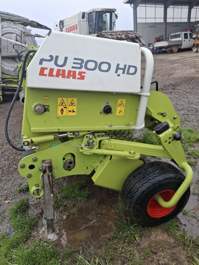 Claas Pick Up 300 Barra 10.000 €