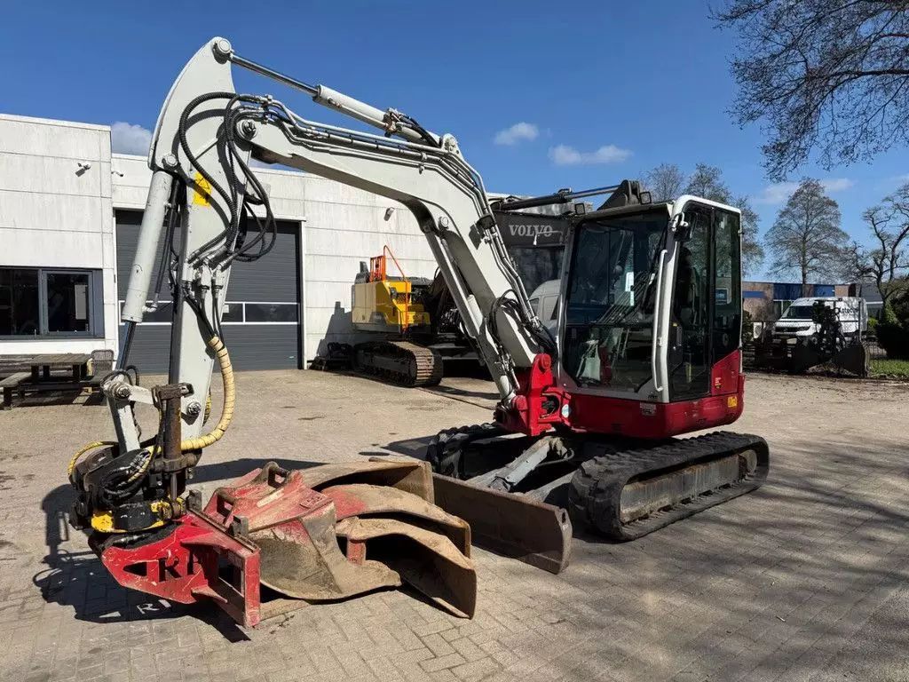 Takeuchi tb260 full option Мини-экскаватор 43 000 €