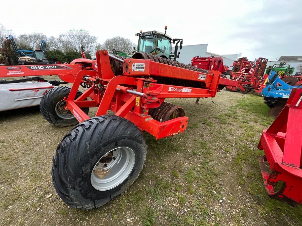 Quivogne rollmot 8m30 Prasy i wały 7900 €