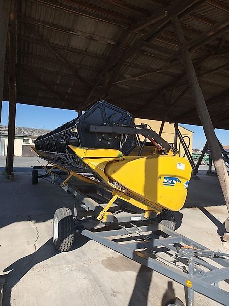New Holland varifeed 10,7m mit tam-wagen Header €33,900