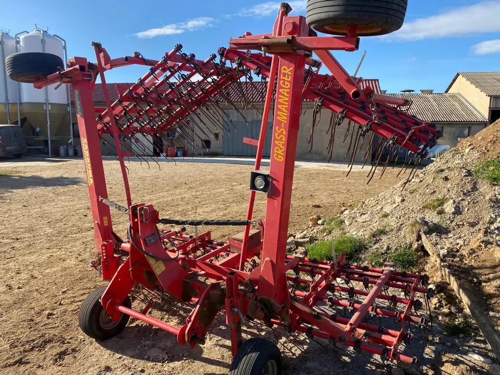 E-FARM: Einböck grass-manager 600 - Mechanical weed control - id HZHL6ED - Year of construction: 2013 - France