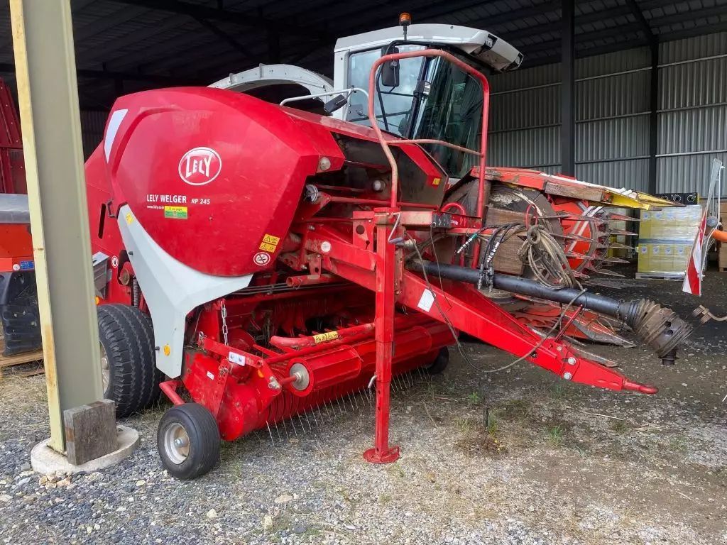 E-FARM: Welger RP 245 - Ballenpresse - id MGWLLZX - 19.000 € - Baujahr: 2012 - Frankreich