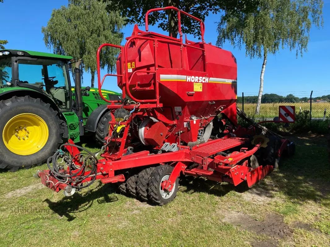 E-FARM: HORSCH Pronto 3 DC - Semoir complémentaire - id 7CLTZZB - 24 000 € - Année: 2007 - Allemagne