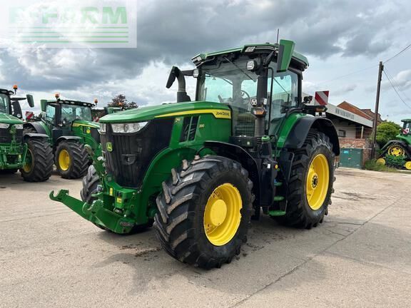 John Deere 7R 330 Tractor €143,071