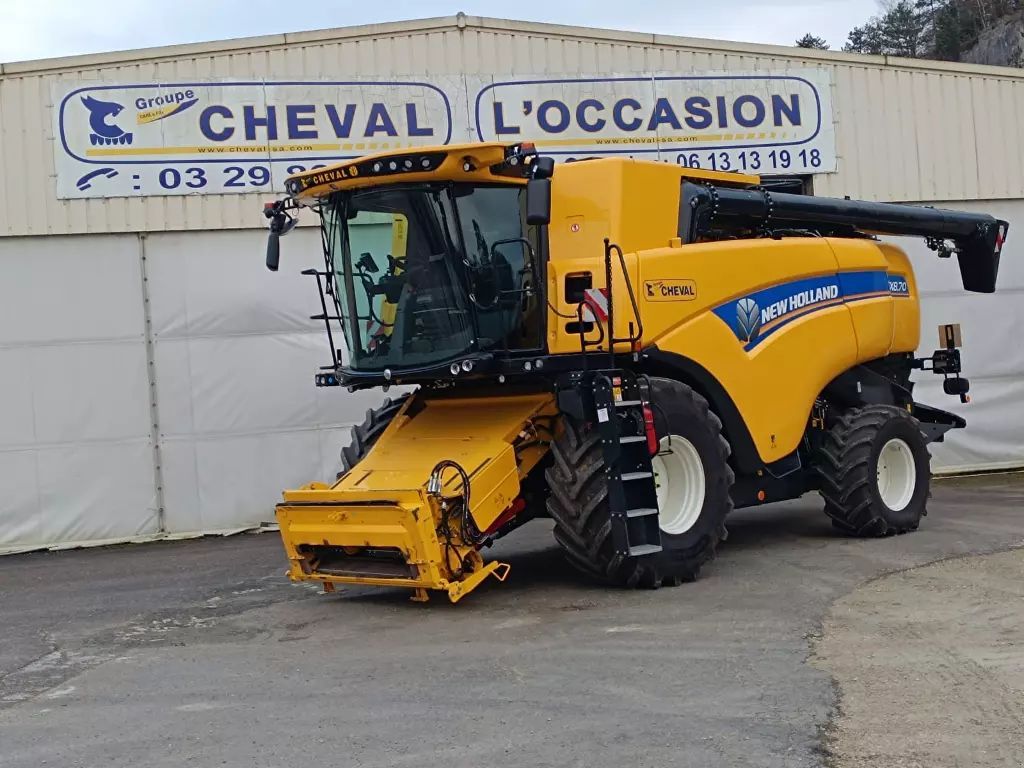 E-FARM: New Holland cx 8.70 - Cosechadora - id WAHUKYB - 275.000 € - Año: 2023 - Potencia del motor: 374,Francia