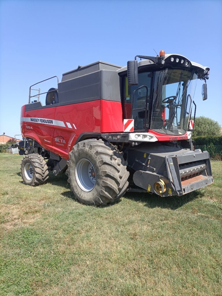 Massey Ferguson Beta 7370 ParaLevel Mejetærsker 150.000 €