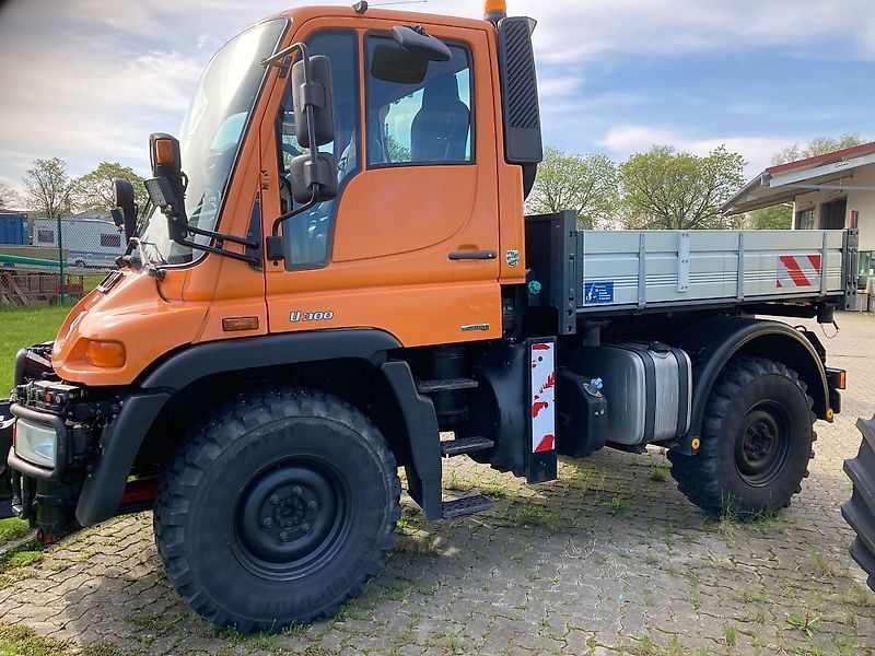 E-FARM: Mercedes-Benz u 300 - Моторно превозно средство - id BYJDCJT - 39 000 € - Година на построяване: 2007 - Германия