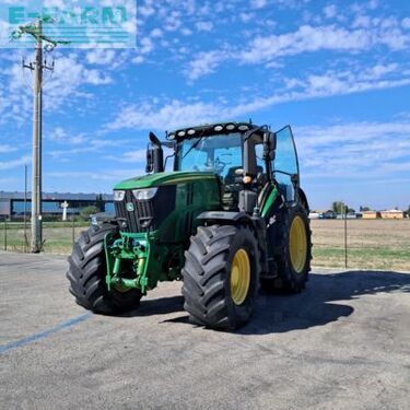 John Deere 6230 R Trattore