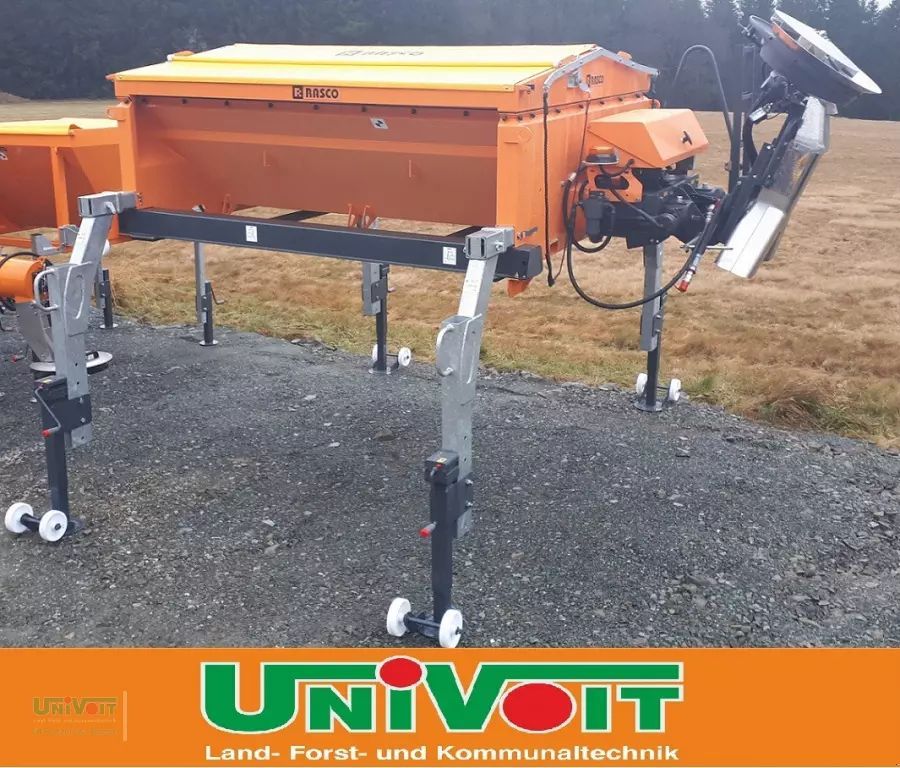 E-FARM: Rasco salzstreuer rasco solid xf 1,8qm sofort verfügbar - Kommunaltechnik - id KHXV96C - 14.999 € - Baujahr: 2019 - Deutschland