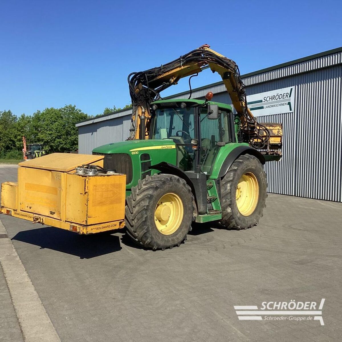 John Deere 6930 Tractor 32.885 EUR