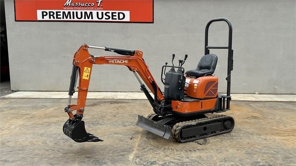 E-FARM: Hitachi zx10u-6 ysr - Mini-pelle - id JZHB4YM - 18 500 € - Année: 2019 - Italie
