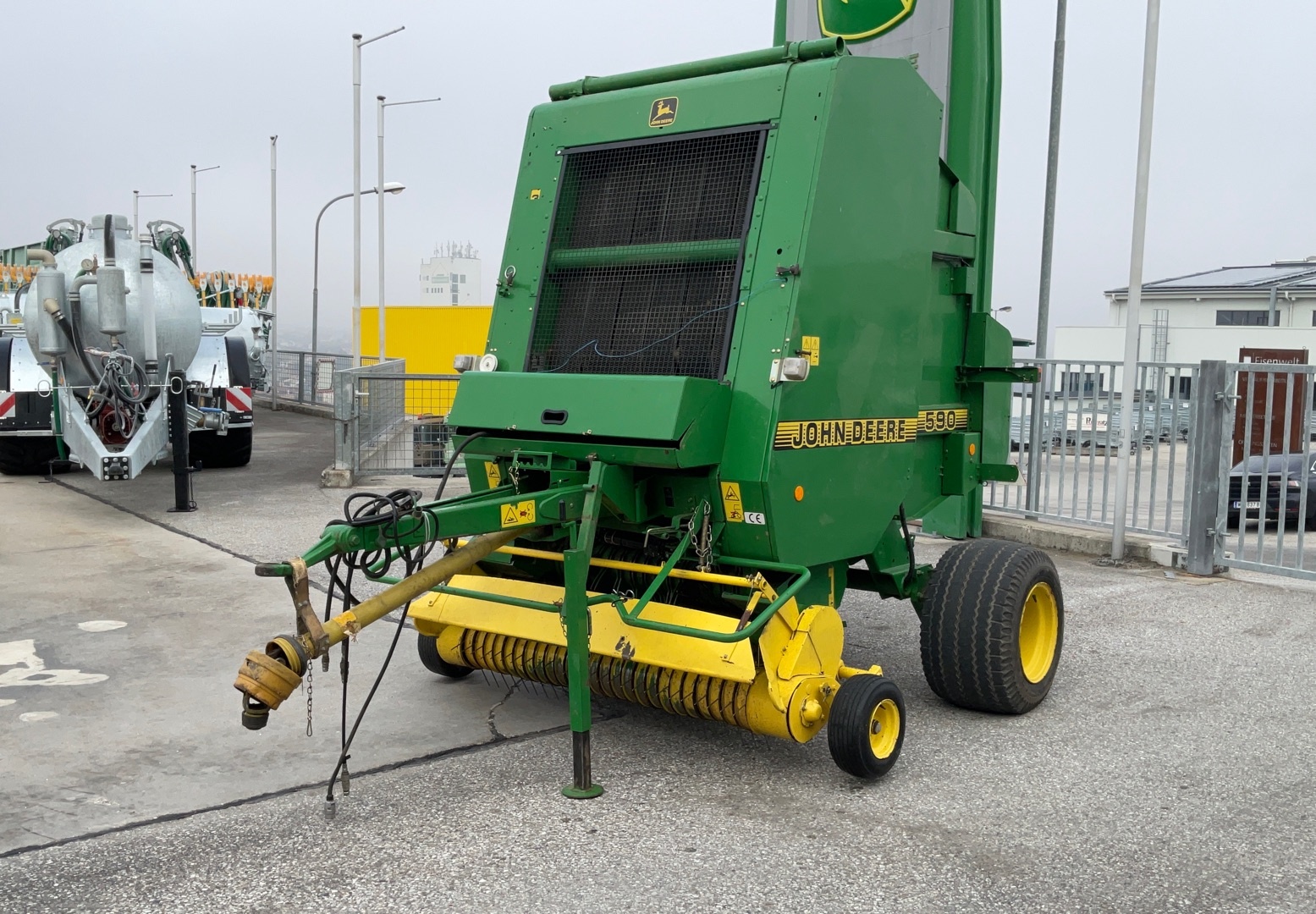 John Deere 590 baler 11.062 €