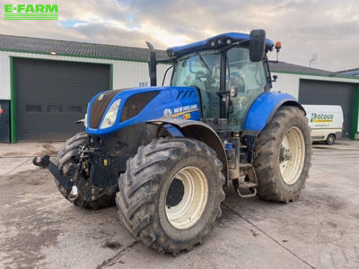 E-FARM: New Holland T7.260 - Tractor - id YPUF239 - €82,000 - Year of construction: 2016 - Engine hours: 3,710,Engine power (HP): 220,France