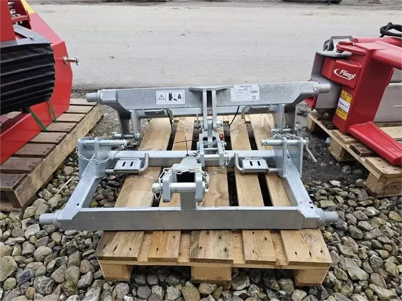E-FARM: Fliegl trepunktsadapter, vipbar - Parts - id ARABCMU - Denmark
