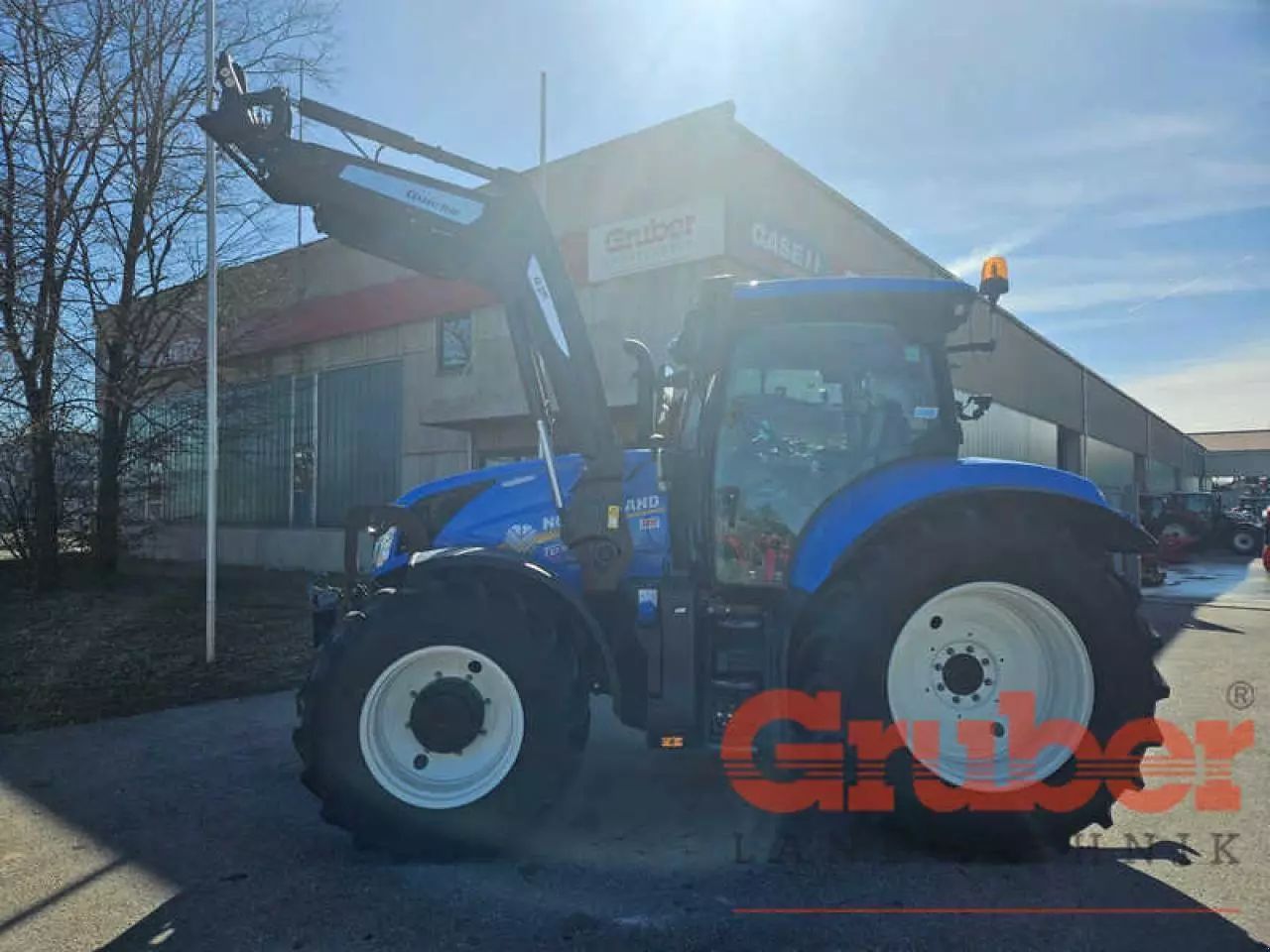 E-FARM: New Holland T6.180 - Traktor - id WDTJGYJ - 98 780 € - Rok produkcji: 2019 - Motogodziny: 2654,Moc silnika: 174,Niemcy