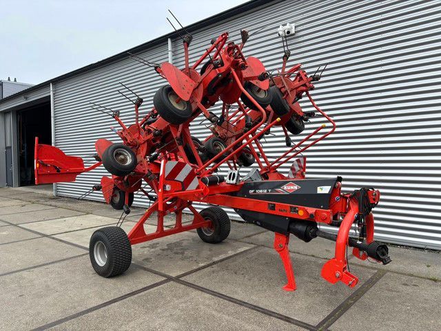 Kuhn GF 10812 T Karuzelowy przetrząsacz do siana 18 500 €