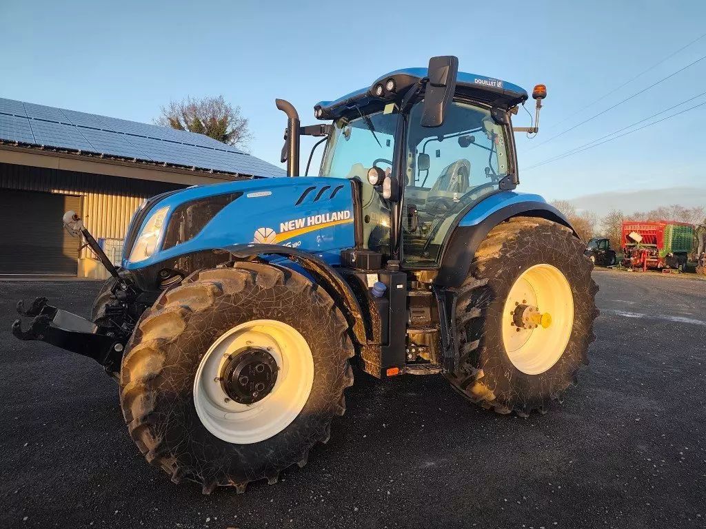 New Holland T6.180 Traktor 72 000 EUR