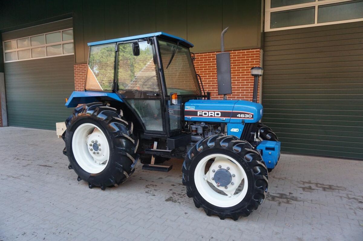 E-FARM: New Holland ford 4630 nur 86 std.! - Tractor - id SEP8DZD - €29,748 - Year of construction: 1995 - Engine hours: 86,Engine power (HP): 63,Germany