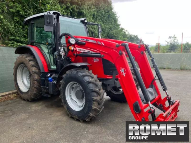 Massey Ferguson 5710M Tractor 76.000 EUR