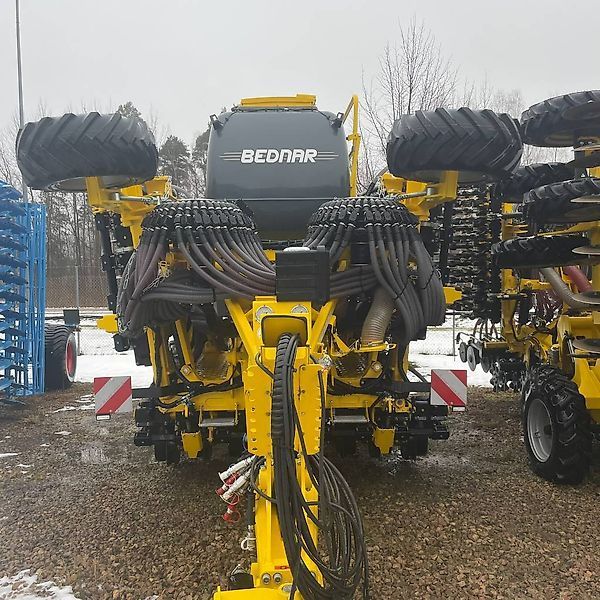 E-FARM: Bednar directo no 6000 - Siewnik rzędowy/agregat uprawowo-siewny - id SBZIUTM - 130 000 € - Rok produkcji: 2024 - Łotwa