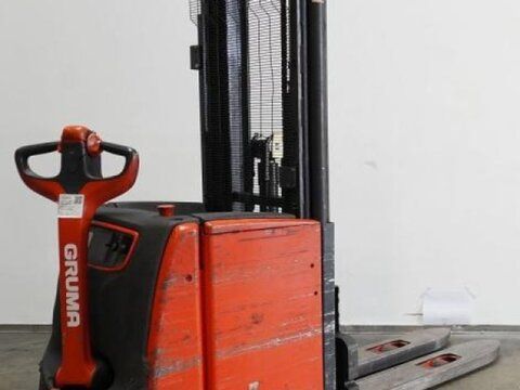 E-FARM: Linde l 20 1173 - Stivuitor - id TMKF3WU - 6.450 EUR - Anul: 2018 - Citeste ore: 2.620,Germania
