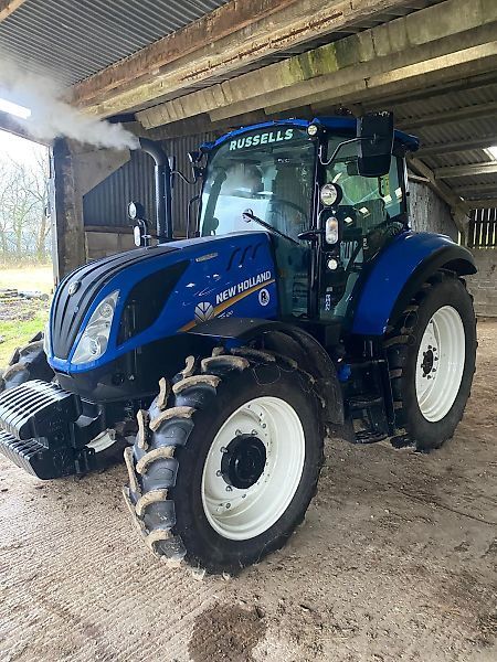 E-FARM: New Holland T5.120 - Tractor - id 9KJSS26 - 58.622 € - Año: 2021 - Reino Unido