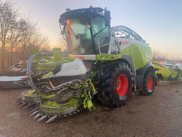 Claas Jaguar 970 Self propelled forage harvester €260,000