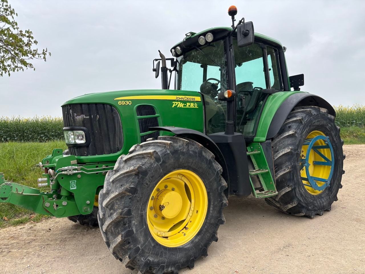 John Deere 6930 Premium Traktor 45 000 EUR