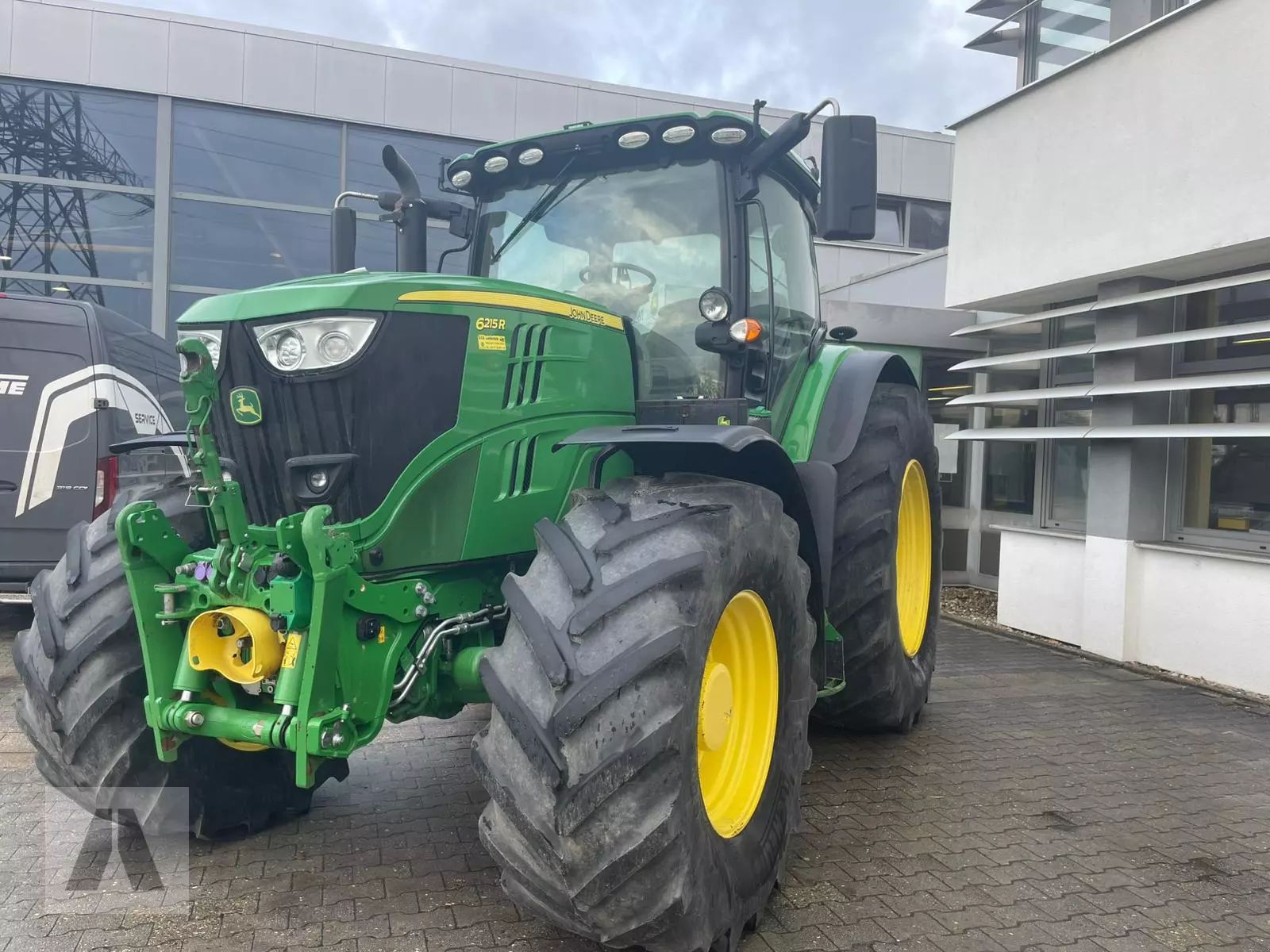 John Deere 6215 R Trattore 135.000 €