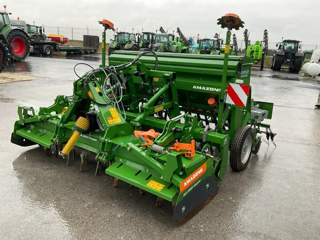 E-FARM: Amazone D9 3000 super - Semoir - id ID6Z14M - Année: 2021 - France