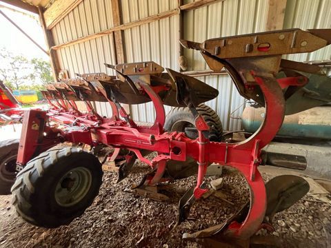 E-FARM: GREGOIRE BESSON rwy8 - Pług - id NBKJIQQ - 19 500 € - Rok produkcji: 2017 - Francja