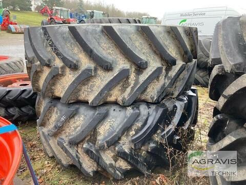 BKT kr 650/65r42 Pneumatico e cingolo 8.900 €